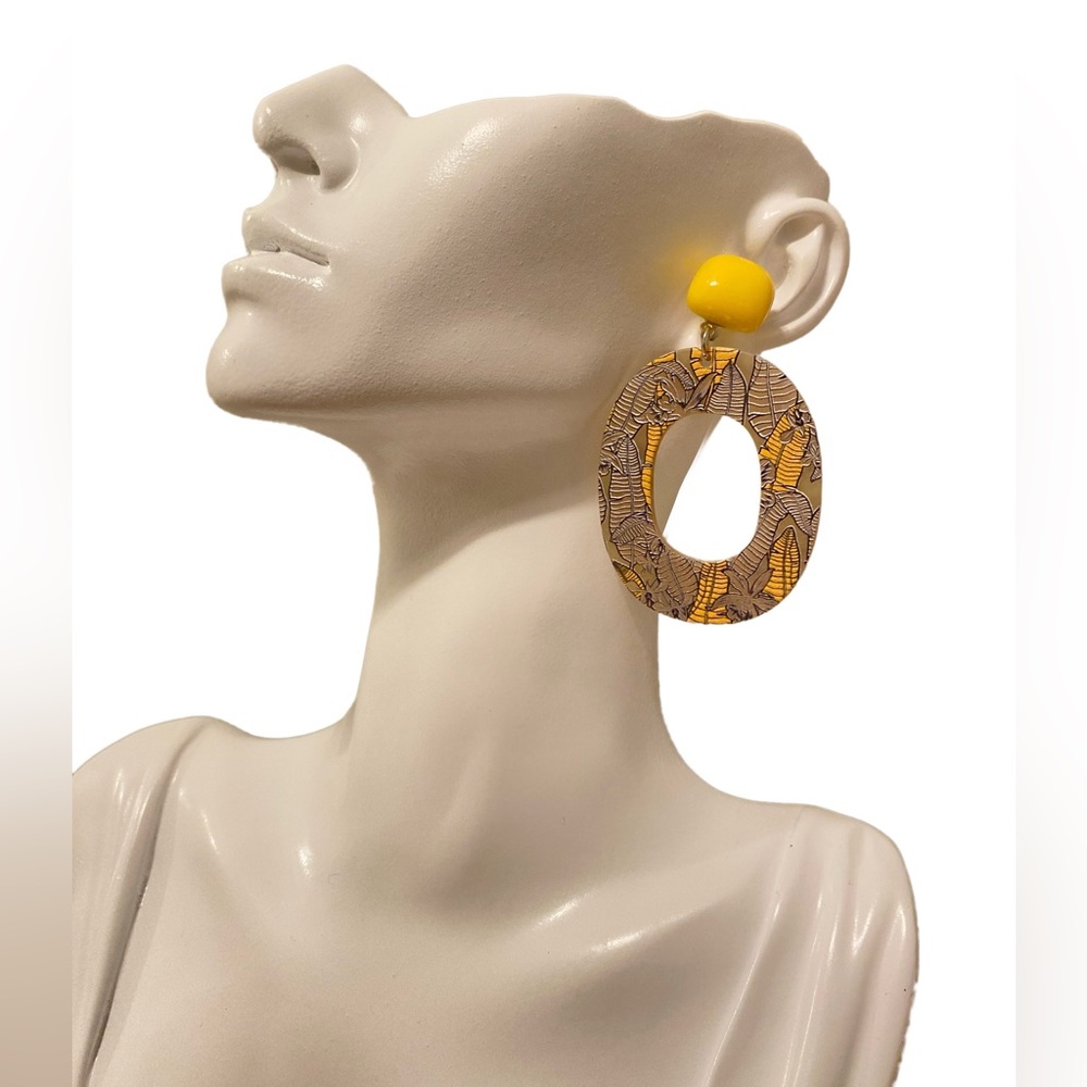 Light Weight Floral Earrings